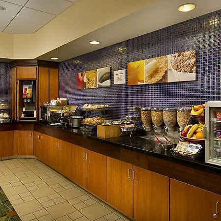 Fairfield Inn And Suites Cleveland 
