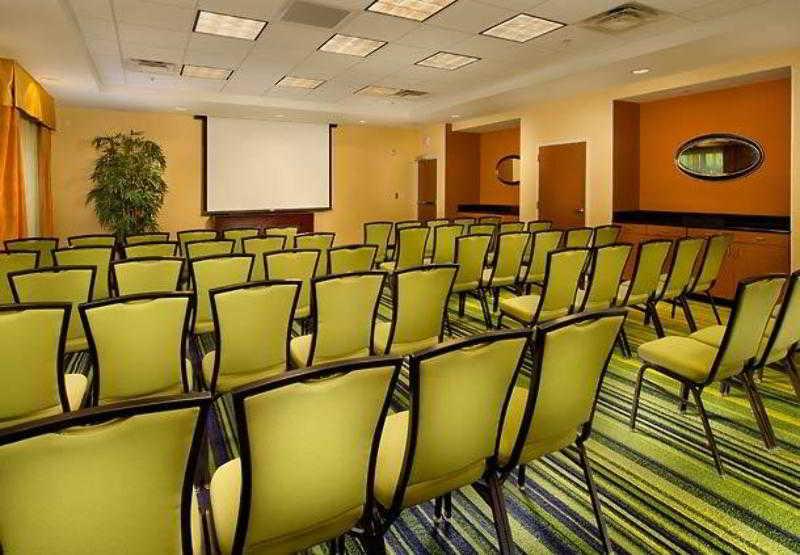 Fairfield And Hotel 3*