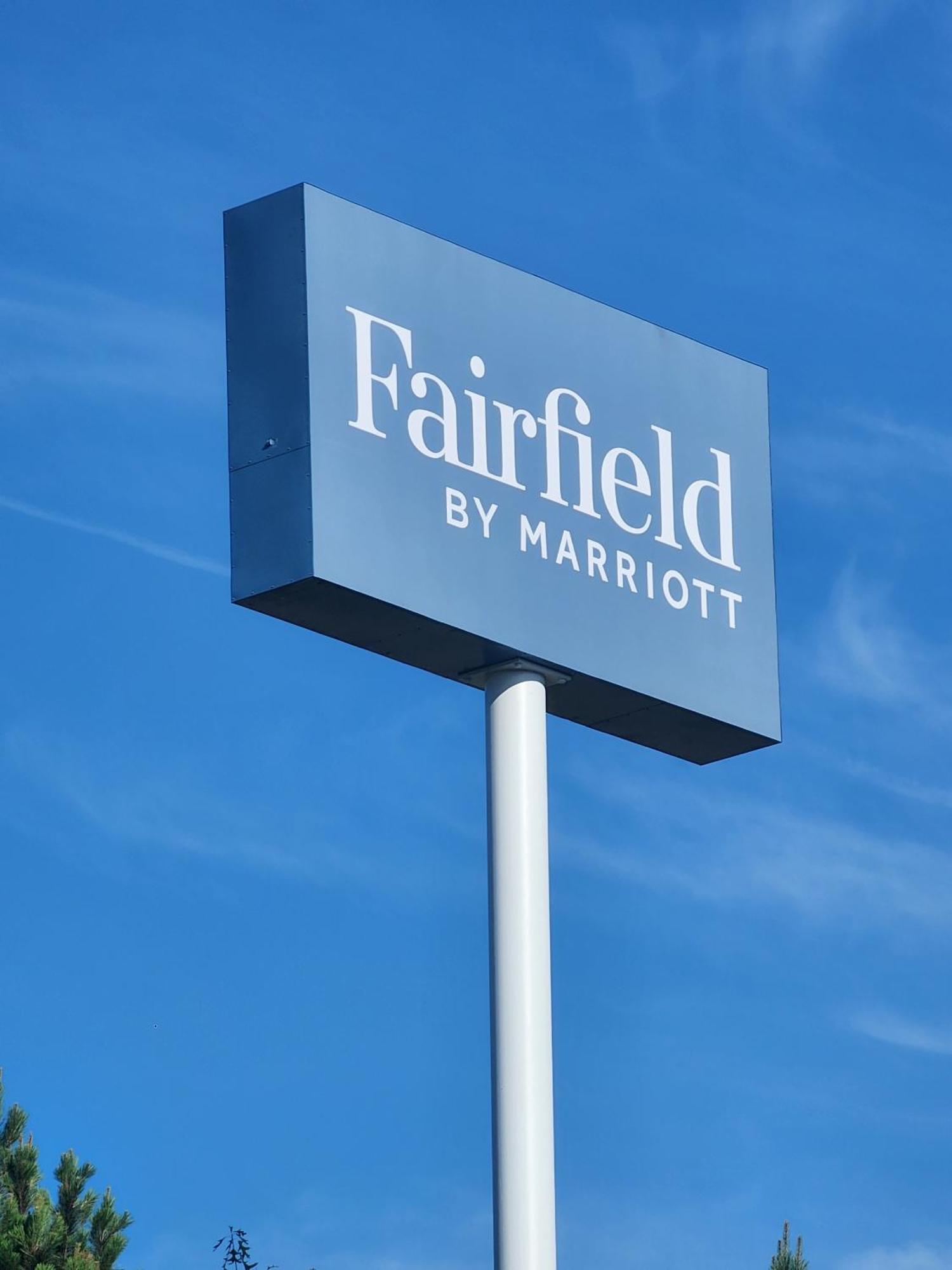 Fairfield And Hotel