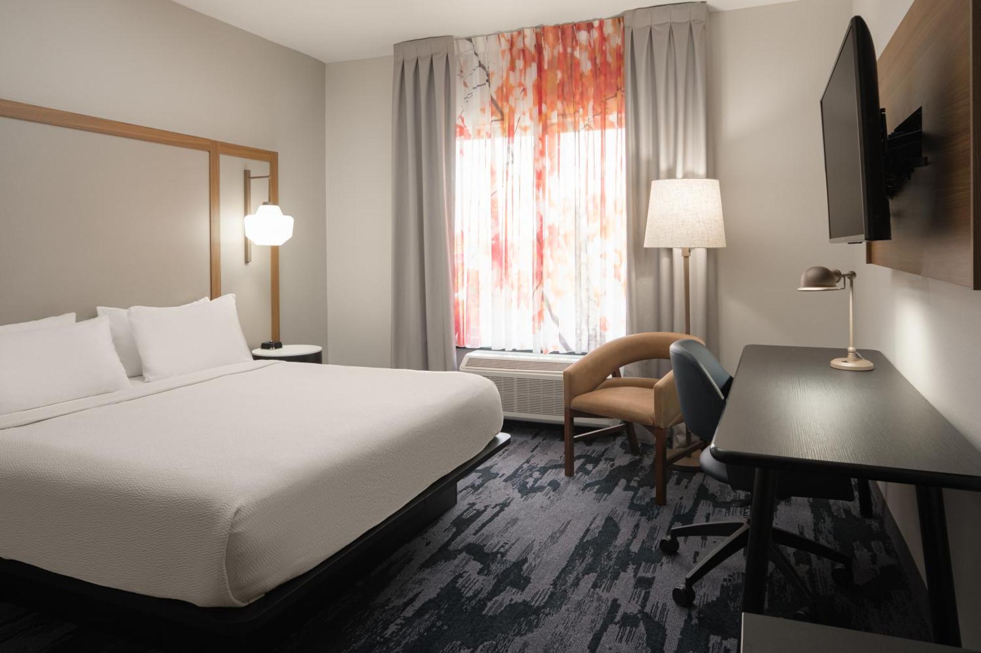 Fairfield And Hotel 3*