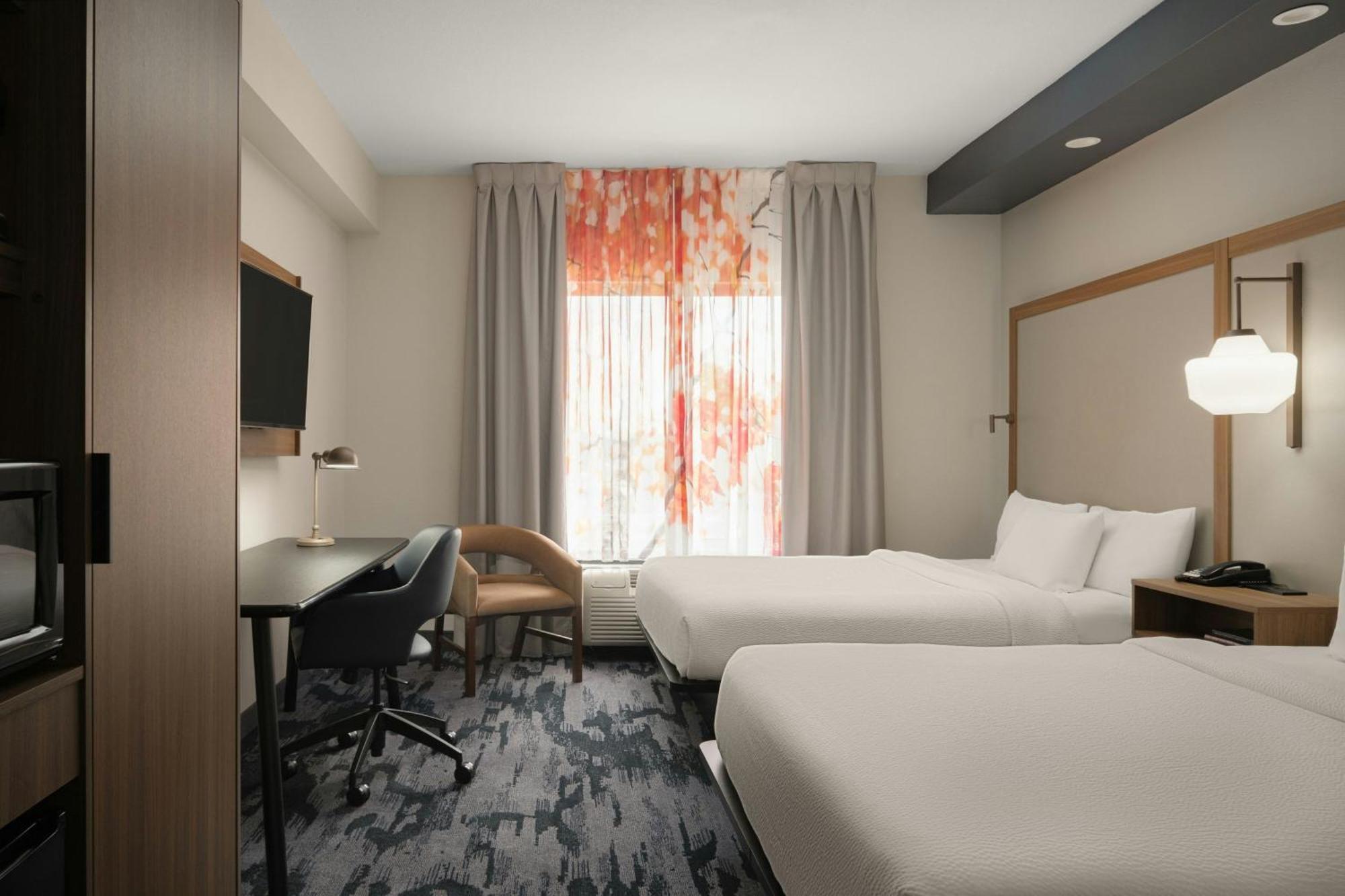 Hotel Fairfield And