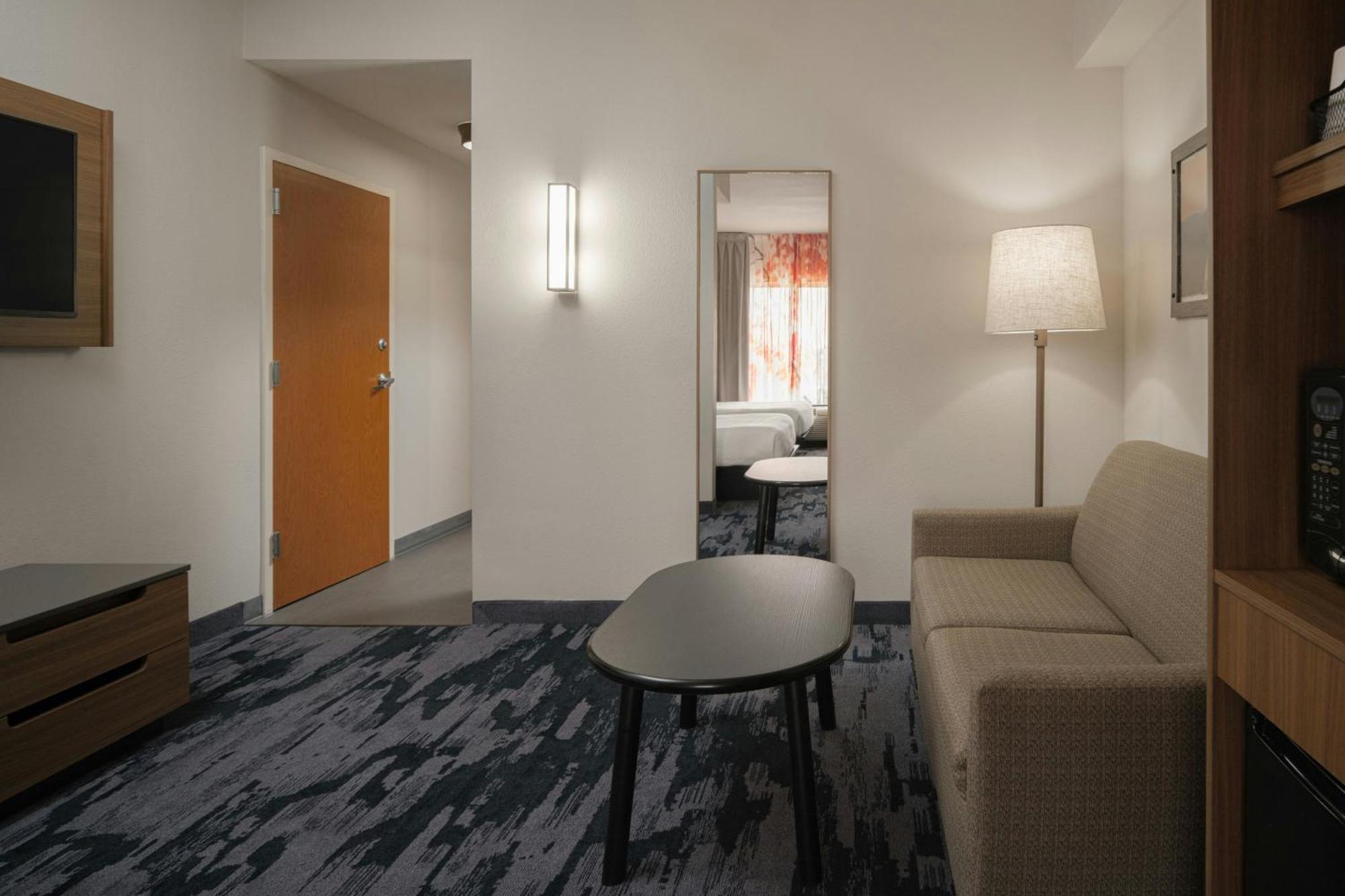 Hotel Fairfield And 3*